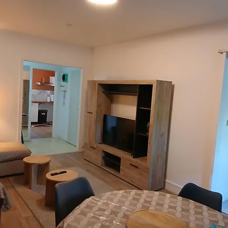 Apartment Spacieux Et Confortable *
